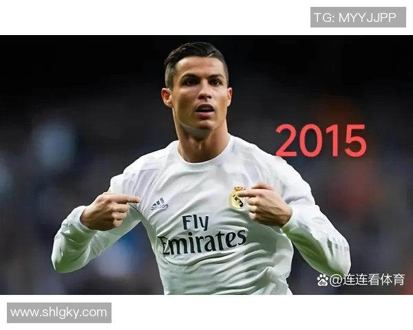 足球巨星赛前祈祷瞬间展现信仰力量与体育精神交融之美